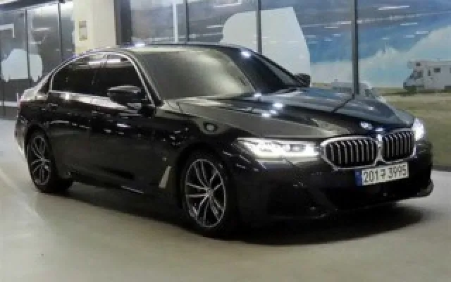 인천신용불량자중고차대출 5시리즈 (G30) 520i M 스포츠 매물 사진 7 - 2023/08 23,247km